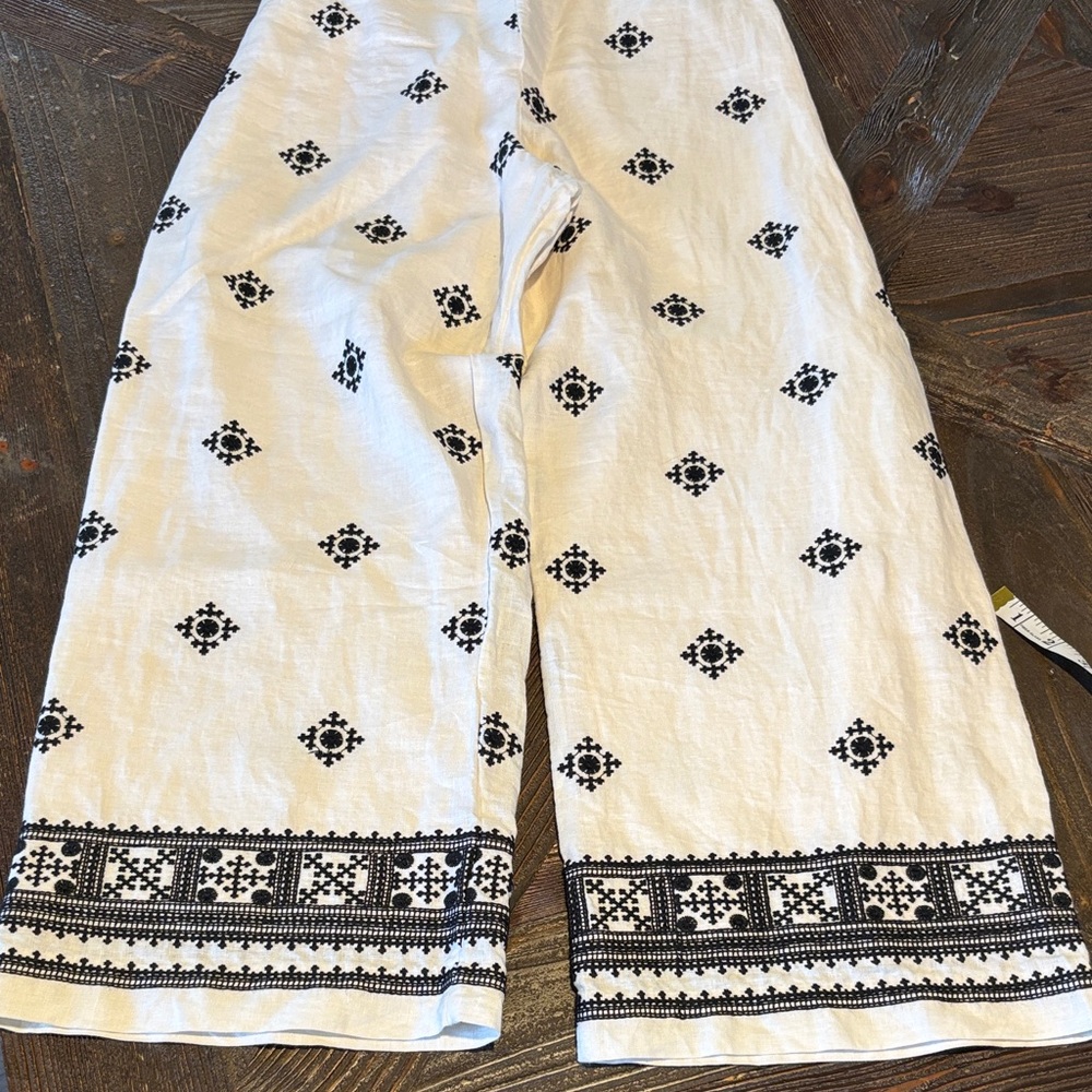 Magaschoni White Wide-Leg Pants with Black Embroidered Motif